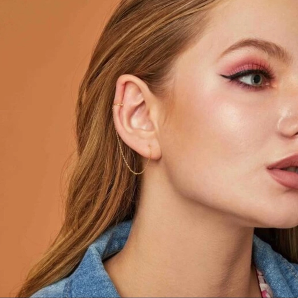 Gold Chain Ear Cuff - Picture 3 of 6